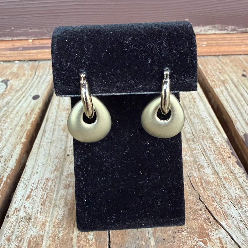Monet‎ Hoop Drop Earrings Womens Gold Tone Matte Satin Teardrop Vintage